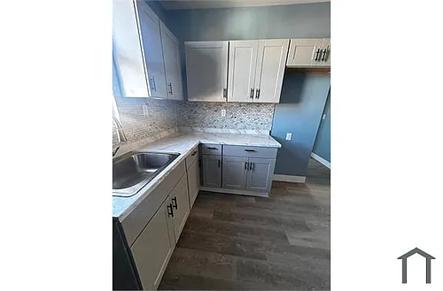 14 Saratoga Ave Photo 1