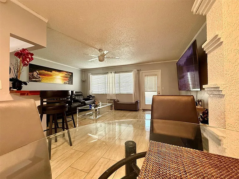 355 Oakridge #355-T — Photo 5