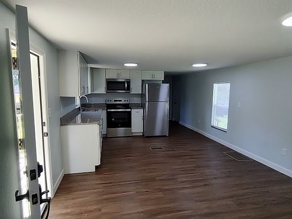 2nd image of 13620 W Highway 328
