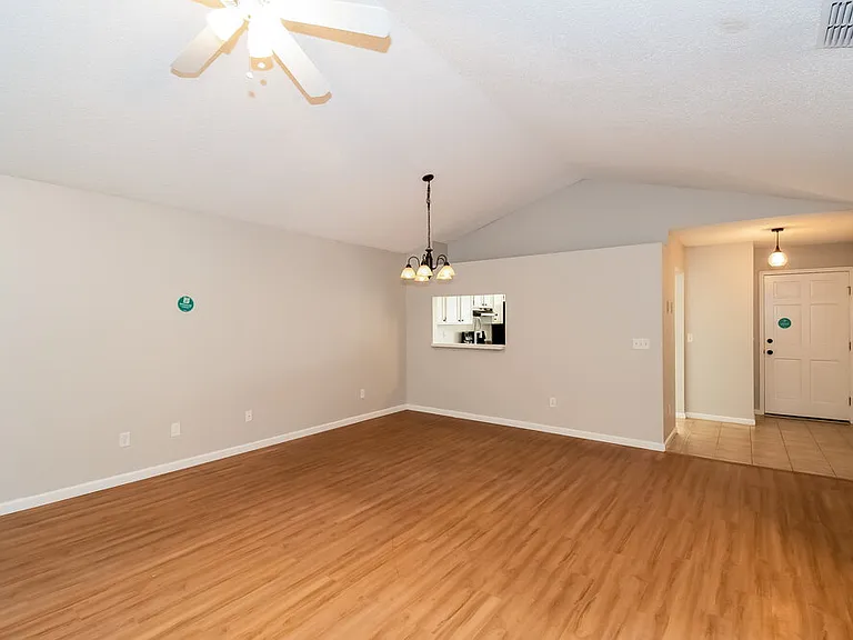 1826 Ashmore Green Dr — Photo 5