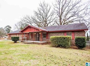 937 Forest Glen Rd, Sylacauga, AL 35150
