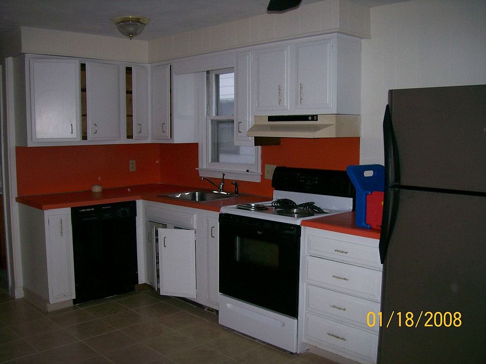 2nd image of 55 Joseph St