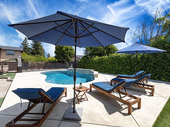 2nd image of 5328 Daniel Drive