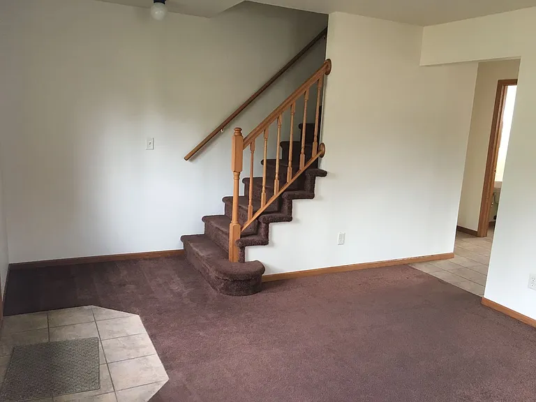 2619 Henry Ave — Photo 4