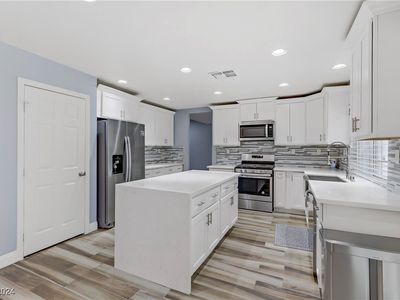 8774 Libertyvale Dr, Las Vegas, NV, 89123