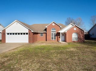1900 Appaloosa Dr, Greenwood, AR 72936