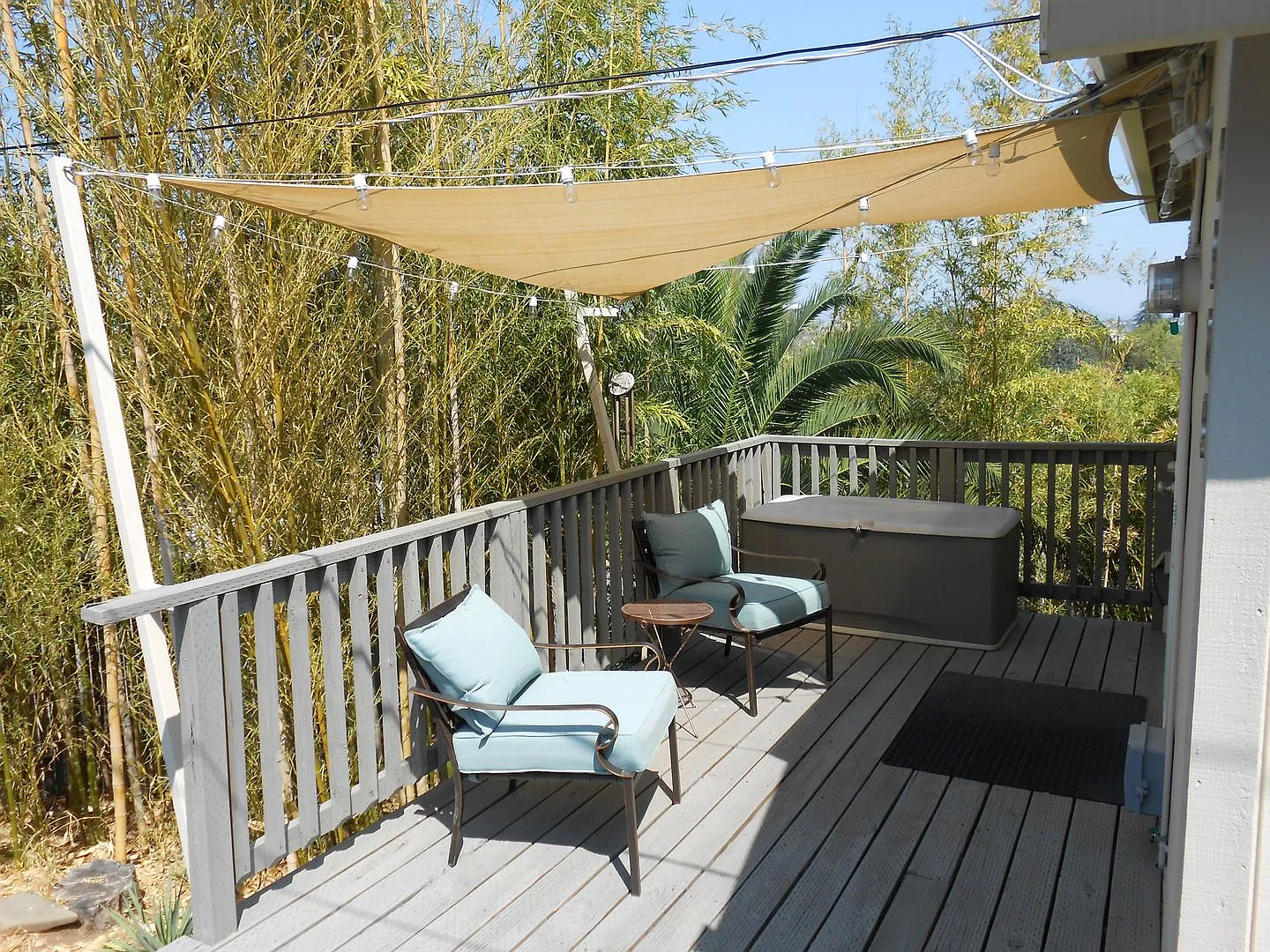 Furnished Studio - Available For Move In! — Photo 2
