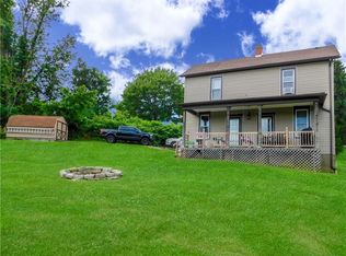 2050 Paintertown Rd, Irwin, PA 15642