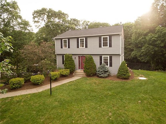 2nd image of 46 Rollingwood Dr