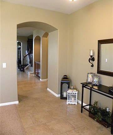 2nd image of 4206 Stonebriar Trl