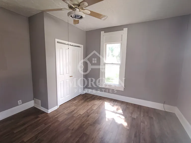 1013 W 4th St — Photo 7