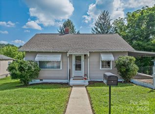 10 Old Pisgah Hwy, Candler, NC 28715