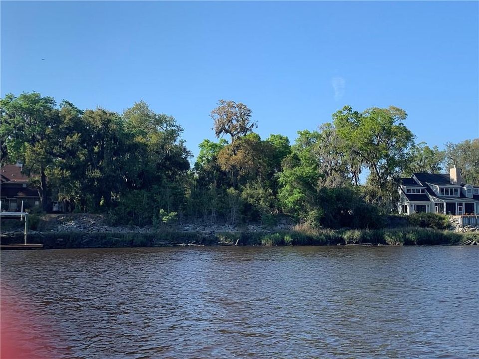 1st image of 162 Royal Dr