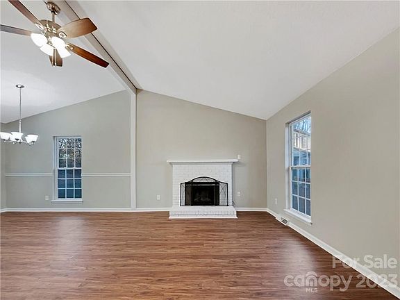3rd image of 9400 Stately Oak Ln