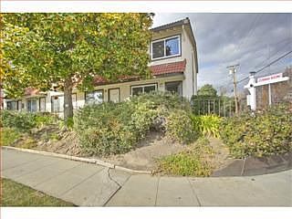 4th image of 4201 Hamilton Ave