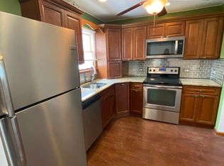 39 Burling Ln S #1, West Islip, NY 11795