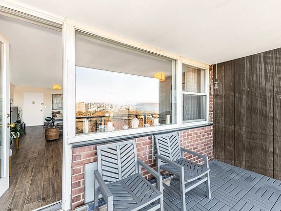 5th image of 5900 Arlington Ave APT 9W