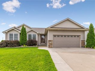 1331 NW Shoreline Ct, Ankeny, IA 50023