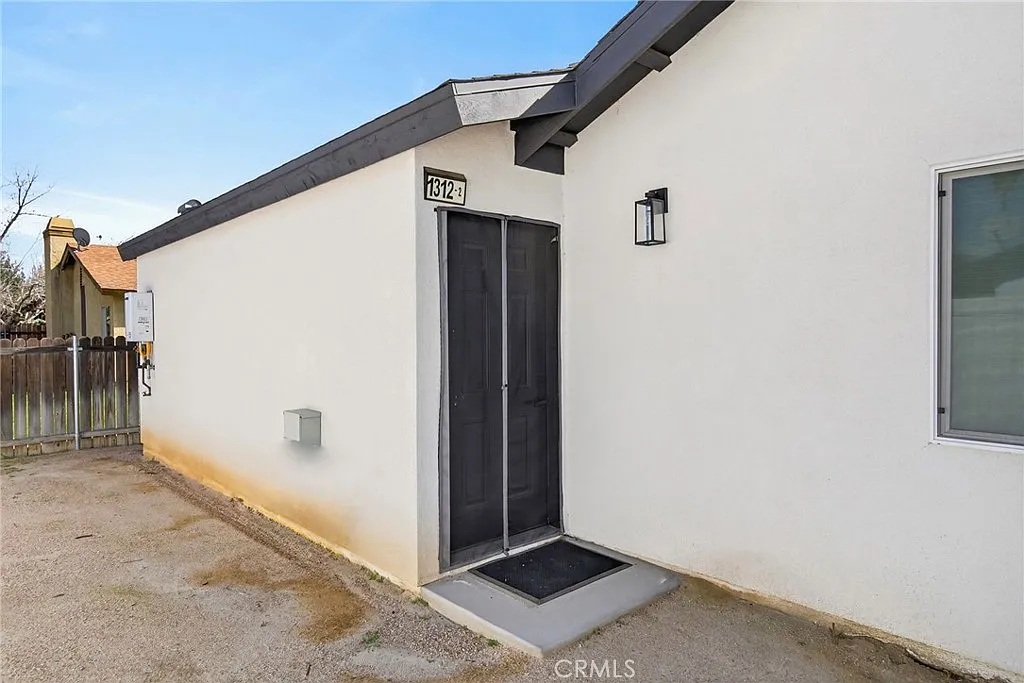 1 bed, 499 sqft, $1,750 — Photo 1
