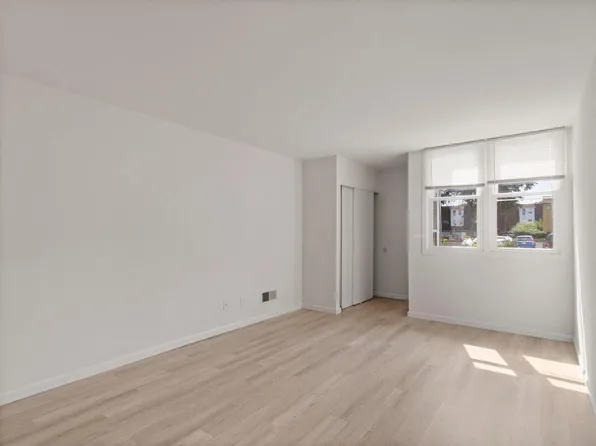 8970 North 95th STREET #G, Milwaukee, WI 53224