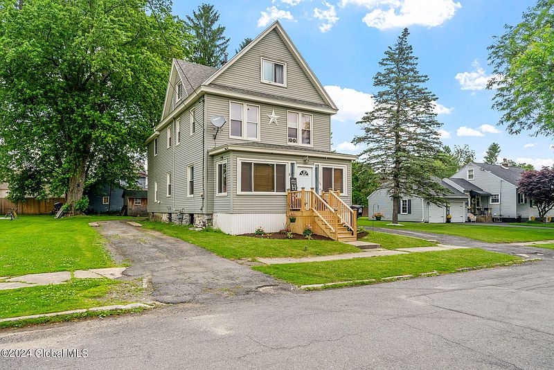 3rd image of 60 McNeir Avenue