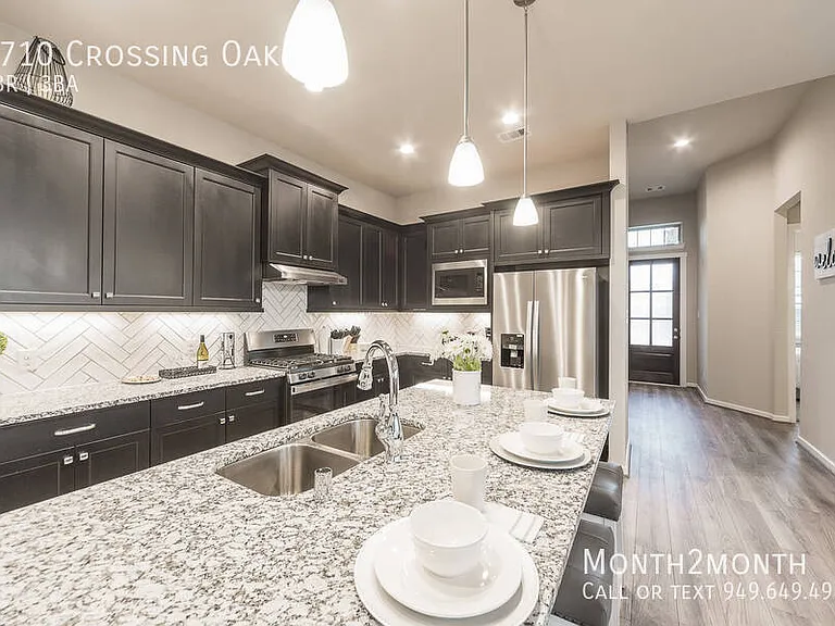 8710 Crossing Oak Ln — Photo 6