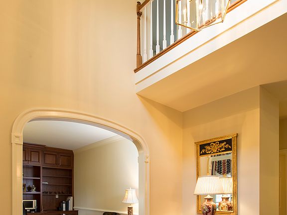 2 story foyer