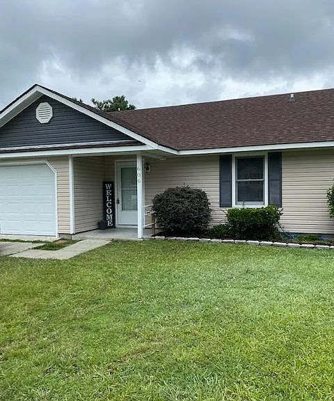 606 Timber Ct — Photo 2