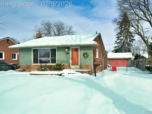 28184 Elmira St, Livonia, MI 48150