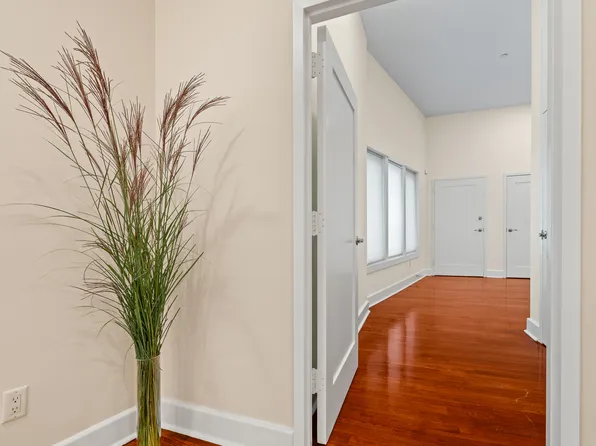 90 Bay Street Landing image 22 of 49