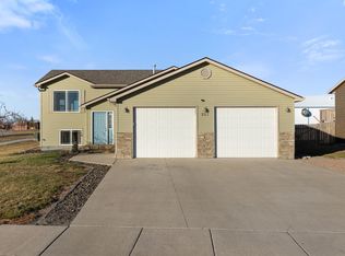 701 Radial Ln, Box Elder, SD 57719