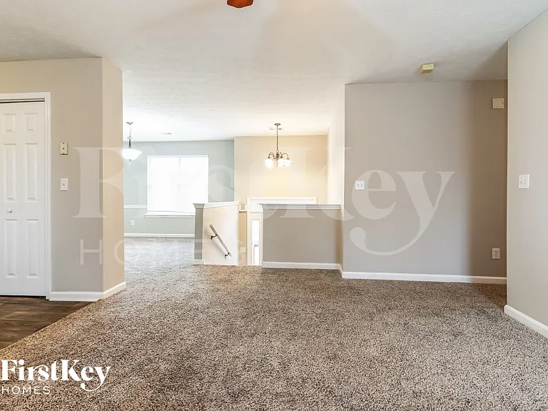 204 Whistleville Ct — Photo 4
