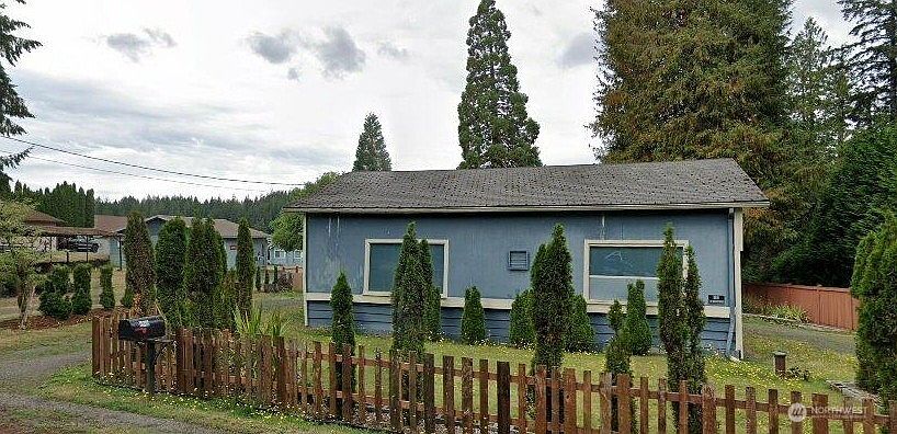 1st image of 1941 E Mason Lake Drive