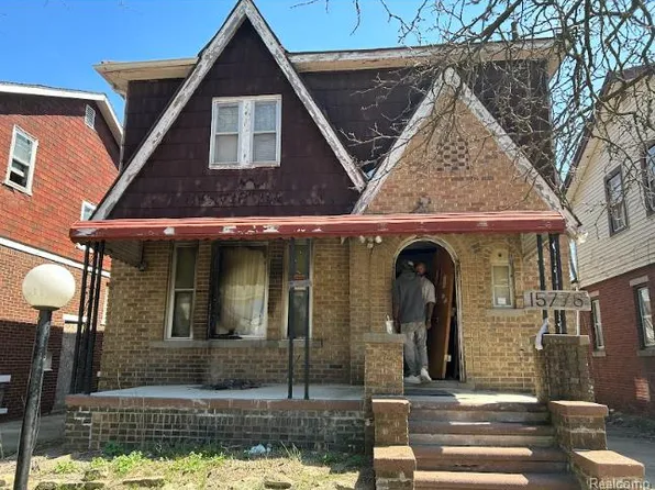 15776 Snowden St, Detroit, MI 48227