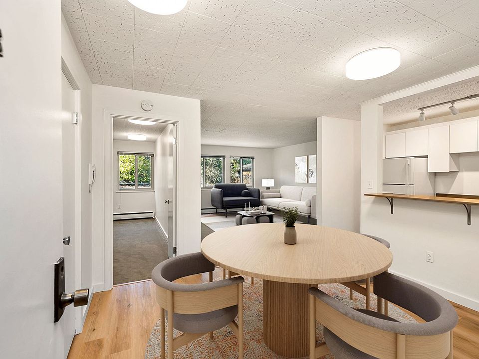 1st image of 324 W Olympic Pl #303