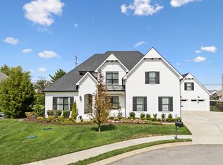 107 Peters Ct, Murfreesboro, TN 37128