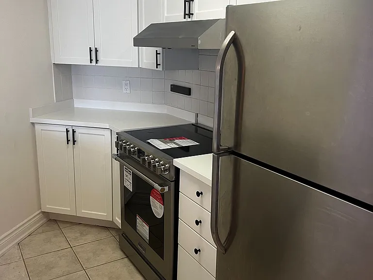 33 Empress Ave #616 — Photo 6
