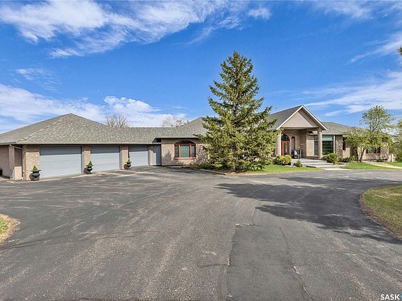 4th image of 48 Cathedral Bluffs Road