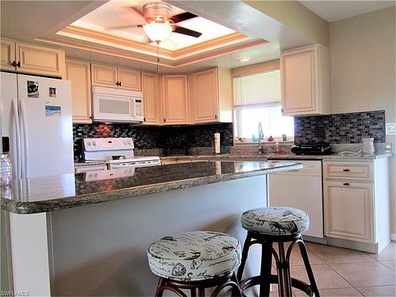 5th image of 1004 NW 38th Ave
