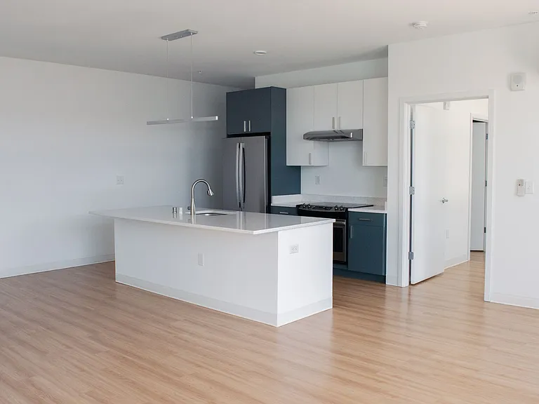 Element Apartments — Photo 23