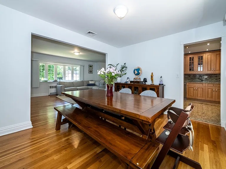 18 Carlyle Pl — Photo 14