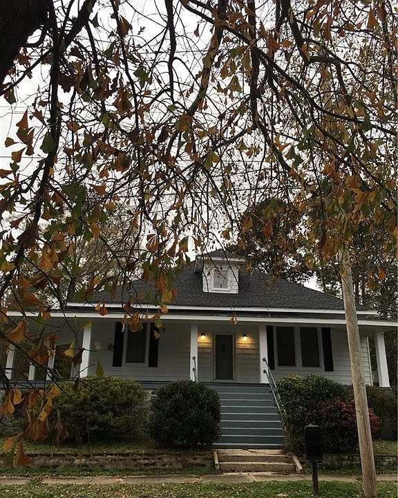 1st image of 1723 Hill St NE