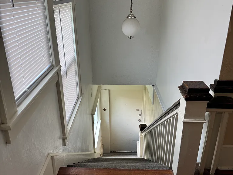 1493 1/2 W 11th Ave — Photo 13