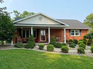 1952 Meldahl Rd, Washington, WV 26181