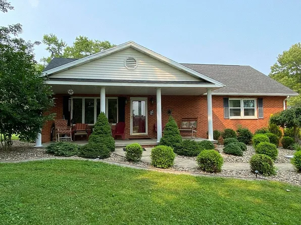 1952 Meldahl Rd, Washington, WV 26181