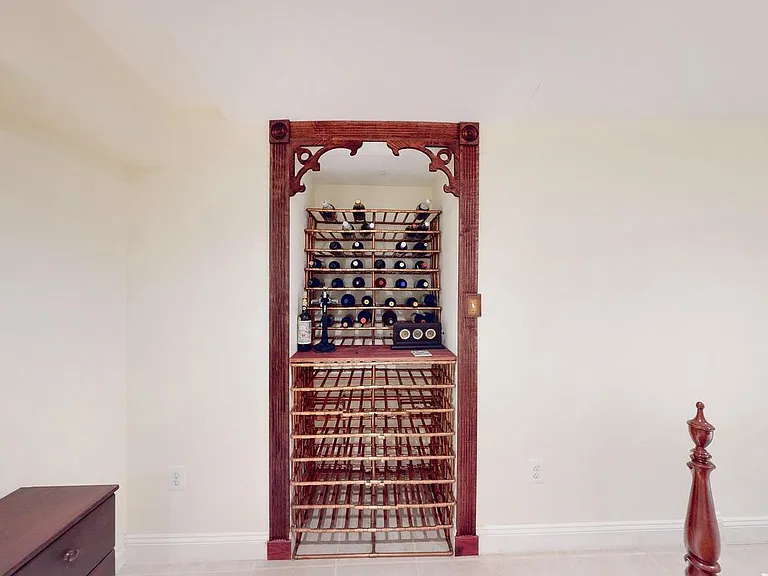 9710 Middleton Ridge Rd #BASEMENT — Photo 22