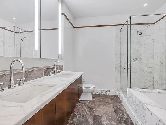 2nd image of 25 Columbus Cir #59F