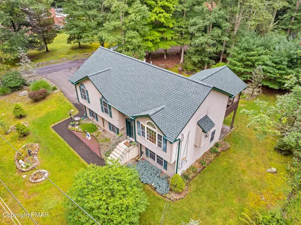 106 Gannet Dr, Henryville, PA 18332