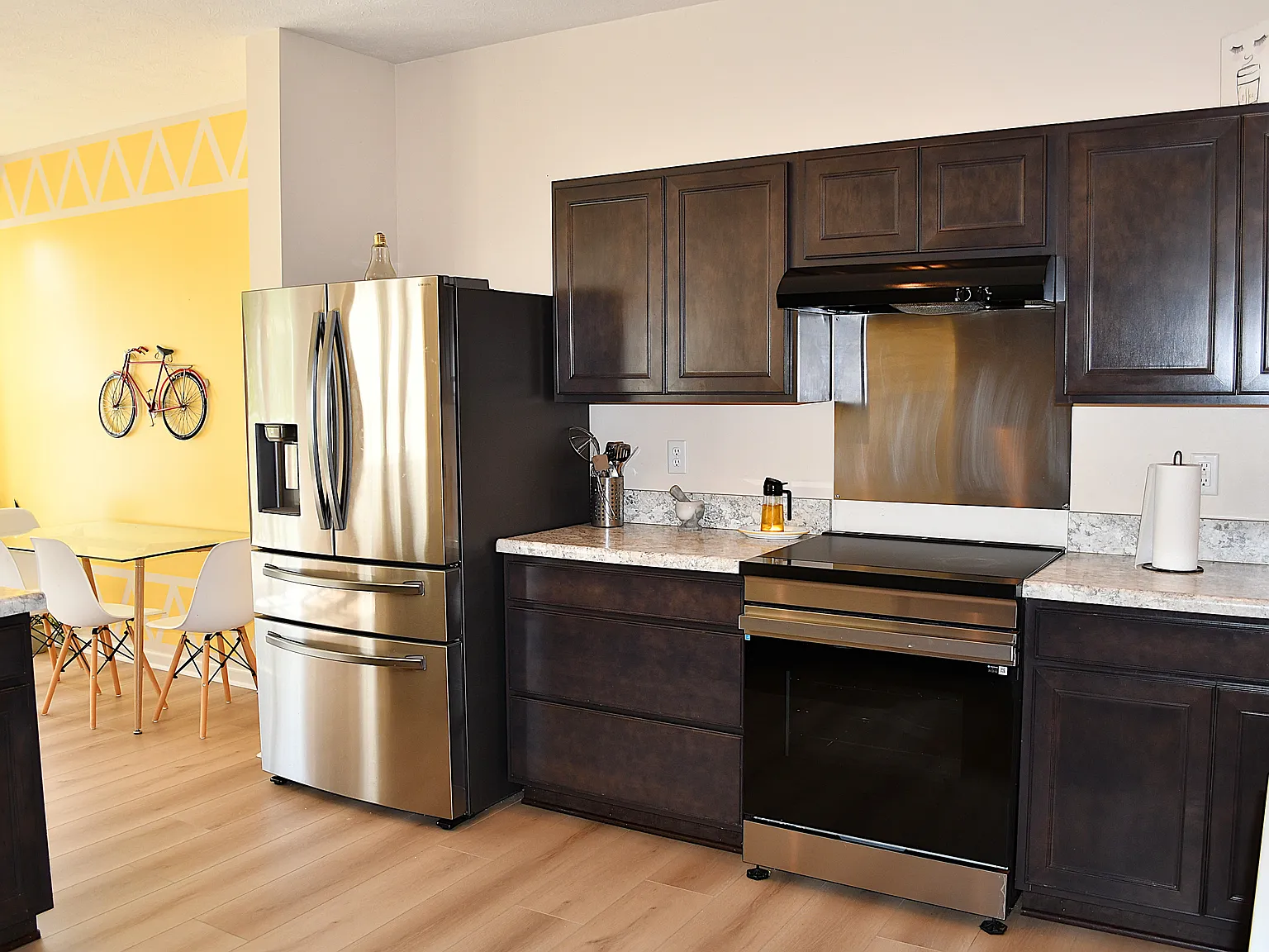 3 bed, 2130 sqft, $2,000 — Photo 3