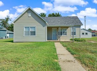 120 W 4th St, Assaria, KS 67416